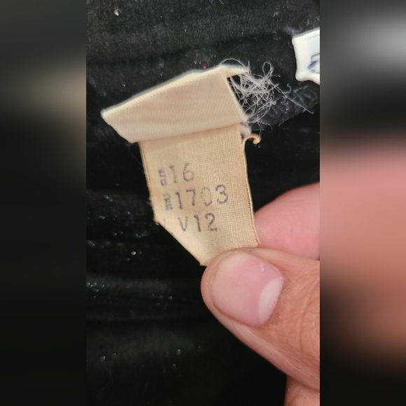 Elegant Black Wide Leg Culottes - Picture 6 of 8